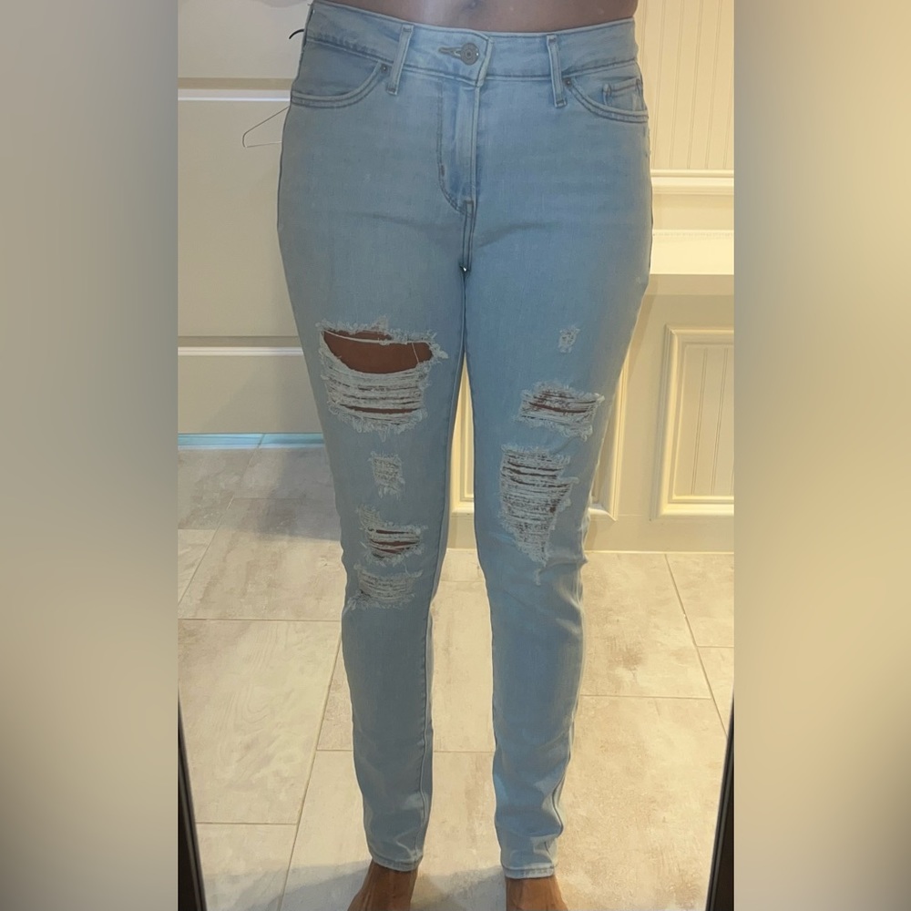 Levi Strauss 711 Skinny Distress Jeans